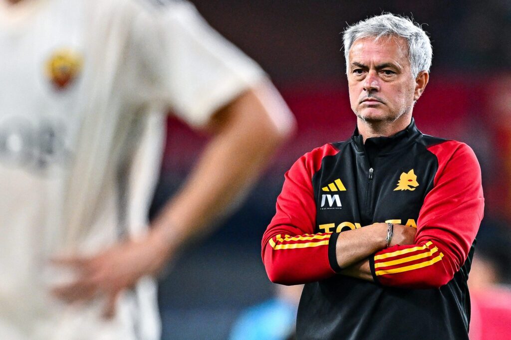 Conhecido o valor que a Roma tem de pagar se quiser despedir José Mourinho