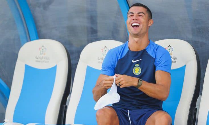 Cristiano Ronaldo já reagiu à 8º bola de Ouro de Messi