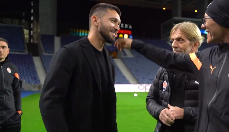 Antigo jogador do Benfica esteve no Estádio do Dragão para apoiar o… Shakhtar (VÍDEO)