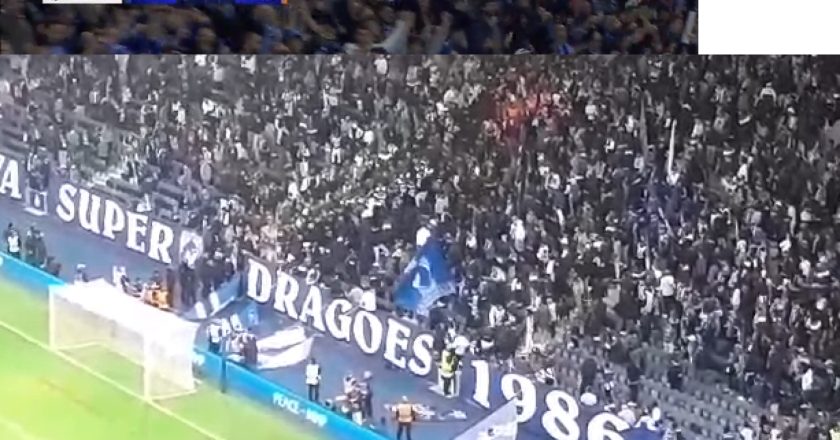 Adeptos do FC Porto cantam “e quem não salta é lampião” em jogo da Liga dos Campeões