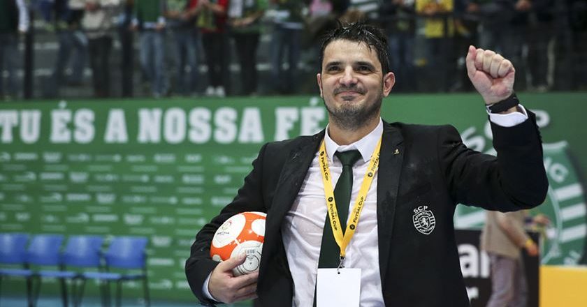 Reação do técnico do Sporting à polémica de Taynan revolta benfiquistas