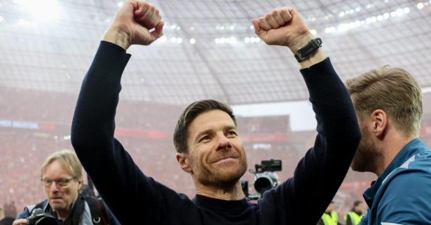 Xabi Alonso foi campeão pelo Leverkusen e enviou mensagem a… Roger Schmidt