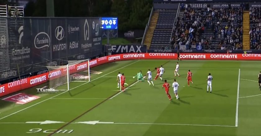 Golo anulado a Di Maria quando estava 0-0 dá muito que falar nas redes sociais (VÍDEO)