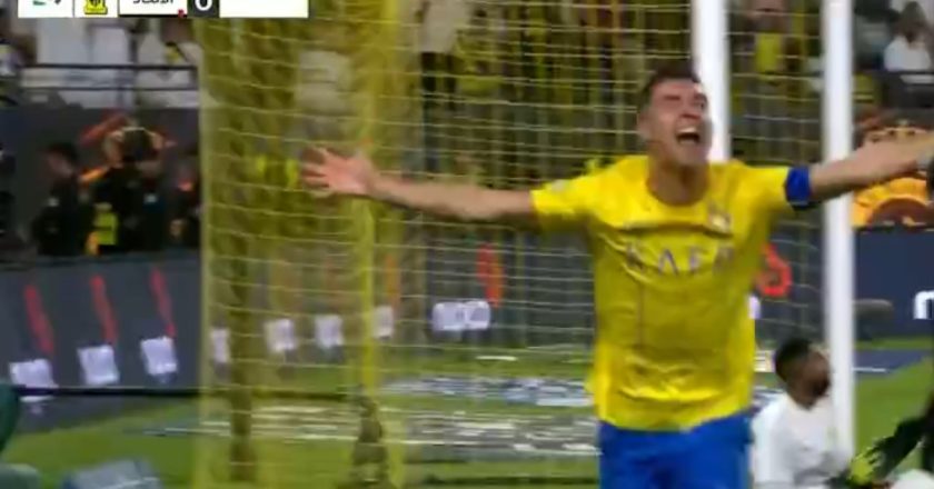 O gesto de CR7 após novo recorde de golos que está a ficar viral nas redes sociais (VÍDEO)