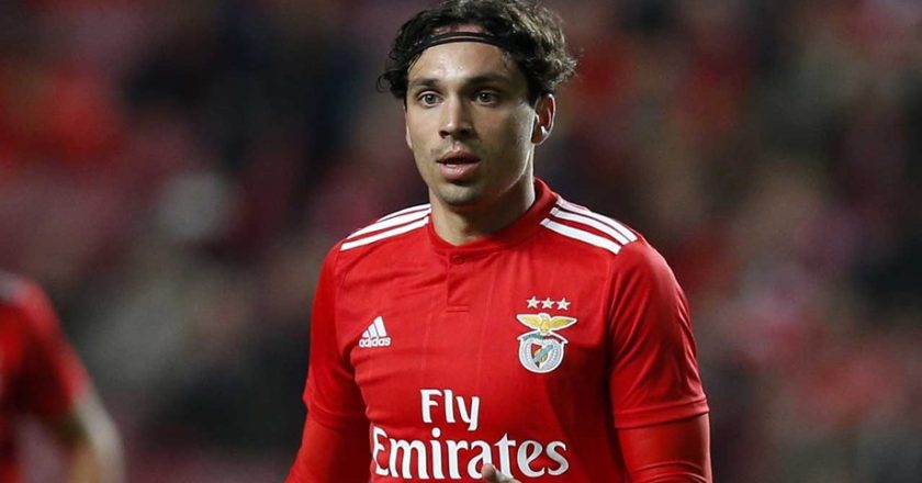 Ex-Benfica foi perseguido e agredido na casa de banho por ultras