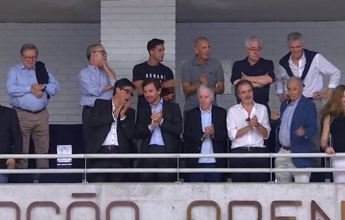 A reação de AVB à vitória do FC Porto ao Benfica que deixa o clube perto do título (VÍDEO)