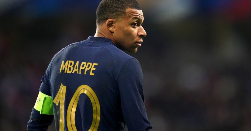 Mbappé assina pelo Real Madrid com salário astronómico e um prémio de assinatura de … 100 milhões de euros