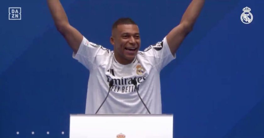 Mbappé recriou momento icónico de CR7 na apresentação no Real Madrid (VÍDEO)