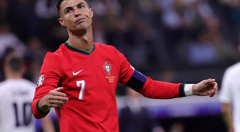 POLÉMICA: Ronaldo de fora do Top-10 dos melhores atletas do século XXI