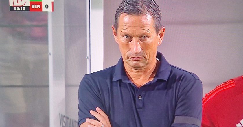 A reação de Roger Schmidt ao golo do Moreirense que quase terminava em derrota (VÍDEO)