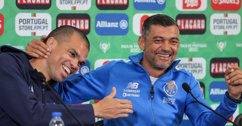 A reação de Sérgio Conceição ao fim de carreira de Pepe