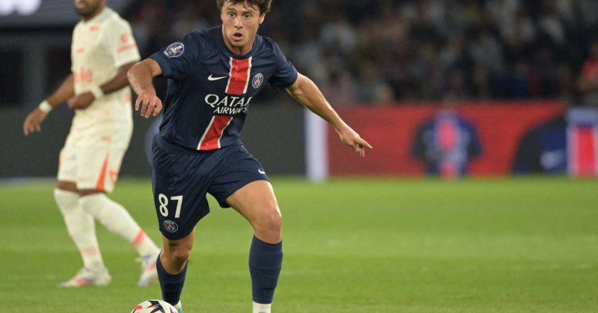 João Neves, titular, fez mais duas assistências pelo PSG (VÍDEO)