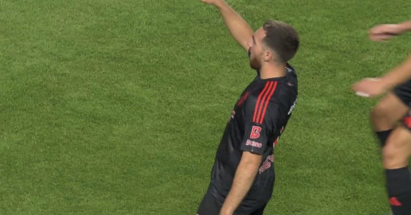 Golaço de Kokçu deverá ganhar o prémio de “Melhor golo da Liga dos Campeões” de hoje (VÍDEO)