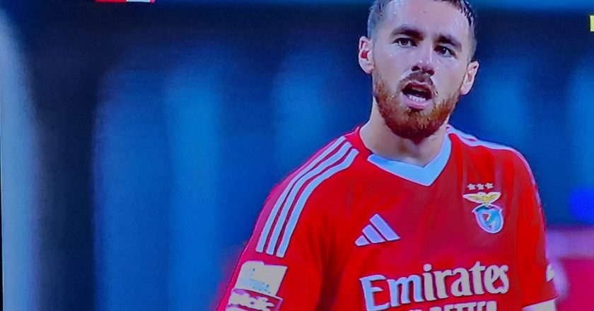 Kokçu faz o 2º aos 30 minutos! (VÍDEO DO GOLO)