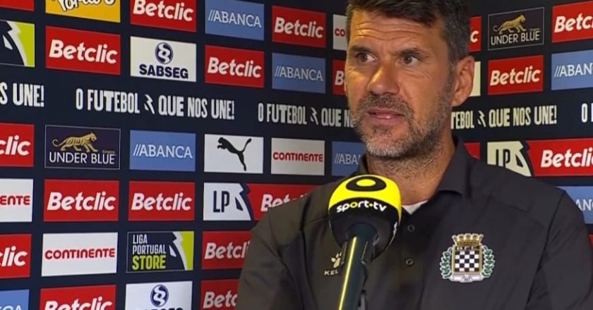 Treinador do Boavista REVOLTADO com jornalista: “Que pergunta é essa?” (VÍDEO)