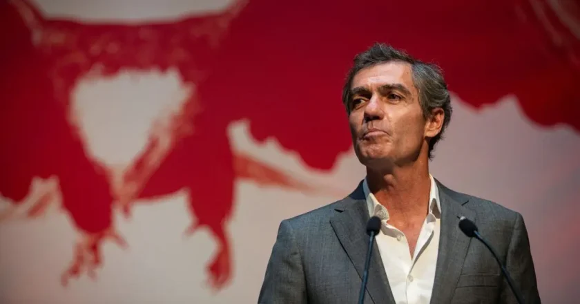 Noronha Lopes falou na AG do Benfica e deixou várias bicadas