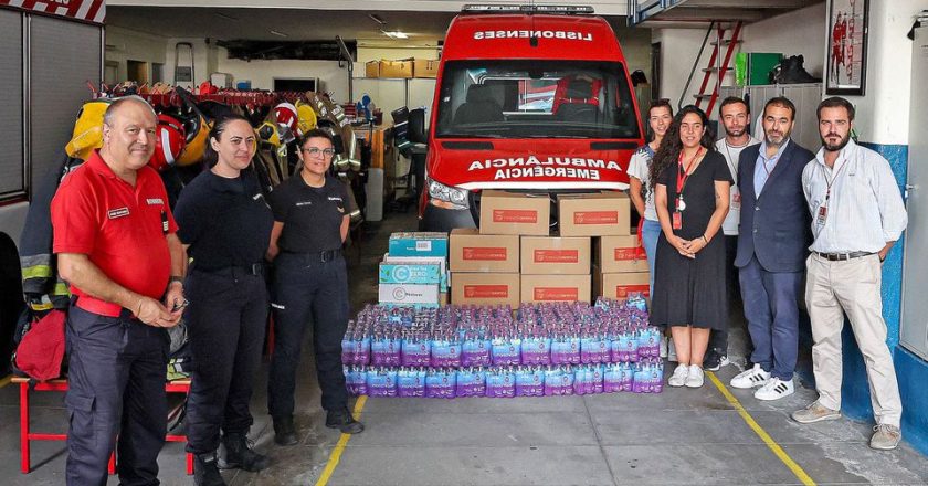 Fundação Benfica entrega bens essenciais aos Bombeiros Voluntários Lisbonenses