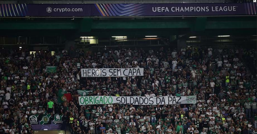 Claque do Sporting fez homenagem aos bombeiros antes do começo do jogo contra o Lille