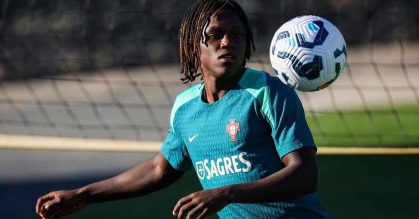 ÚLTIMA HORA: Roberto Martínez risca Quenda e Tiago Santos para o jogo com a Croácia