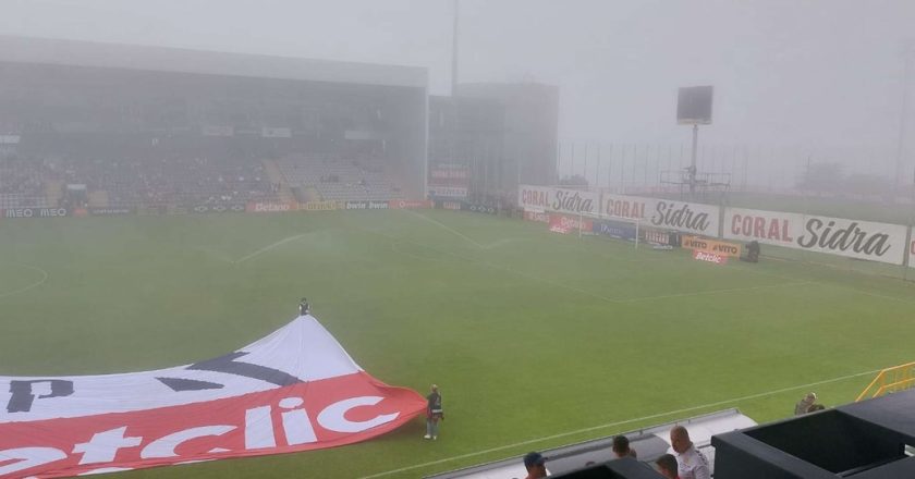 Benfica tomou DECISÃO RADICAL após jogo contra o Nacional ser suspenso e adiado