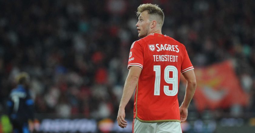 Tengstedt quebra silêncio após saída do Benfica e dá que falar