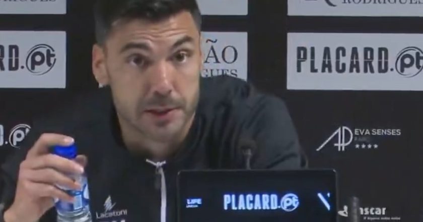 Treinador do Farense CHATEADO após derrota frente ao Benfica