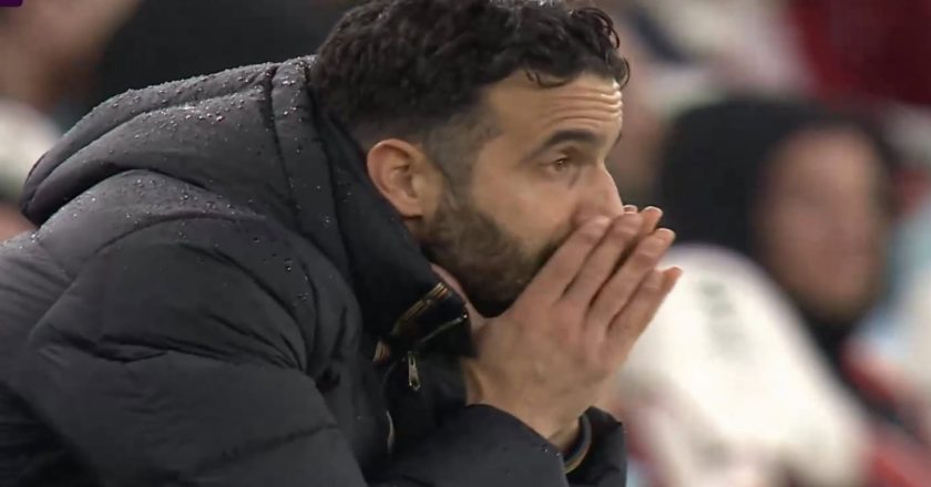 Manchester United sofre golo frente ao Arsenal e reação de Ruben Amorim diz tudo