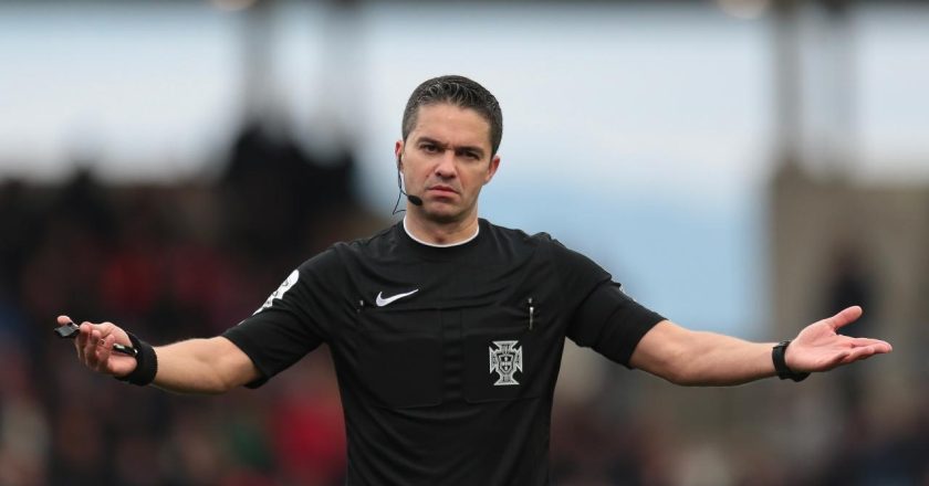 Tudo feito? Conselho de Arbitragem trocou o VAR do jogo entre o Nacional e o Benfica