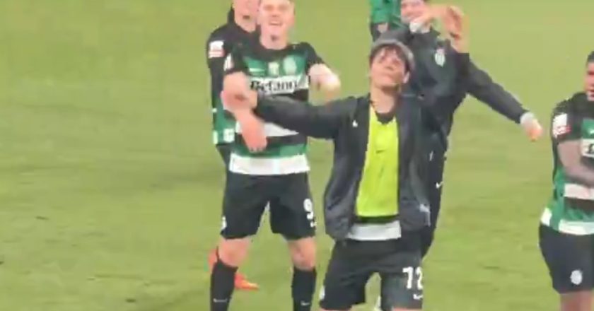 Jogadores do Sporting fizeram isto ao cântico: “Quem não salta é lampião” (VÍDEO)
