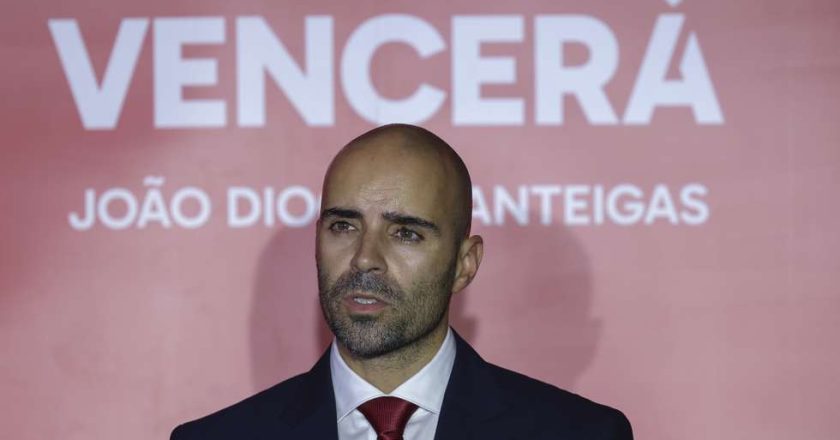 Candidato à presidência do Benfica defende menos clubes na liga portuguesa e explicou