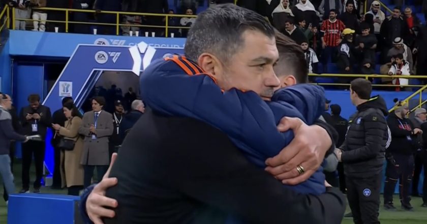 Abraço entre Sérgio Conceição e Francisco Conceição no final do jogo que já corre mundo (VIDEO)