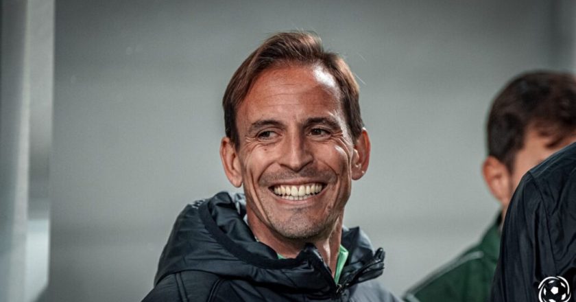 João Pereira faz história e Sporting garante lugar na fase de apuramento de campeão