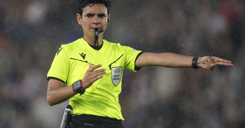Histórico! Catarina Campos é a primeira mulher a arbitrar um jogo profissional de homens