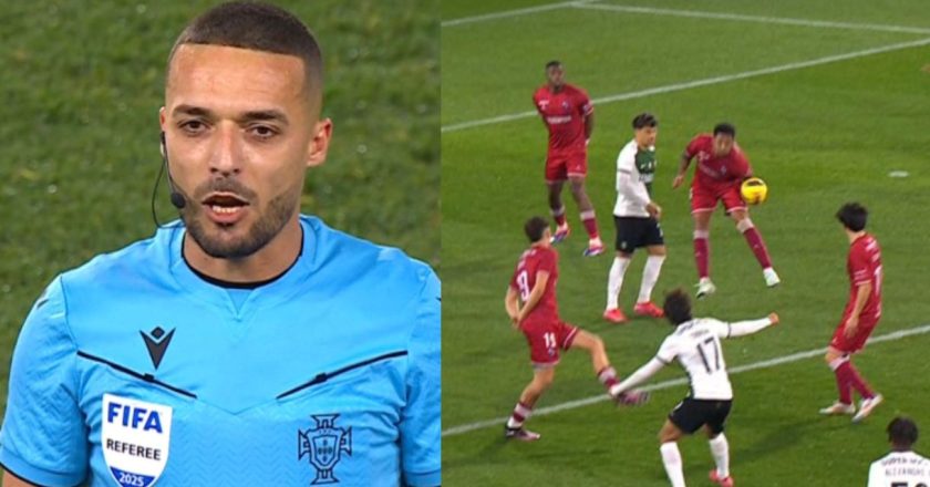 O penálti que o árbitro Cláudio Pereira assinalou e que o VAR anulou (VÍDEO)