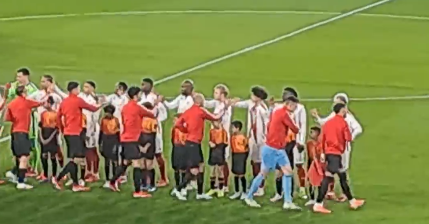 Trubin (Benfica) voltou a ignorar jogador russo (VÍDEO)