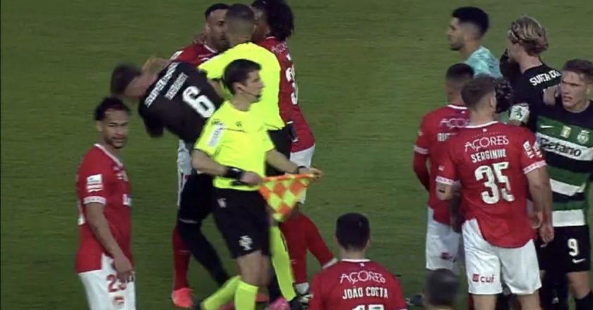 Jogo entre o Santa Clara e o Sporting acabou ao murro