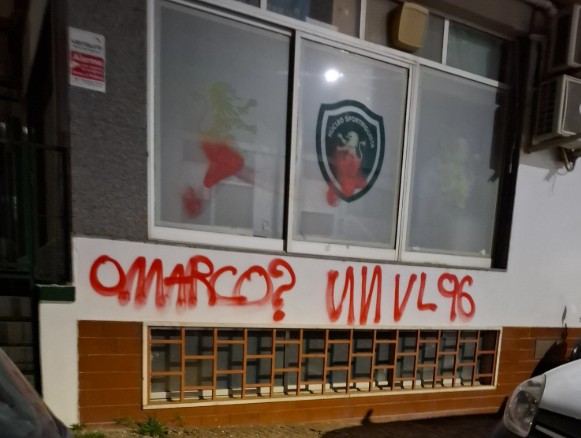 Núcleo Sportinguista de Faro foi vandalizada por elementos da claque “No Name Boys”