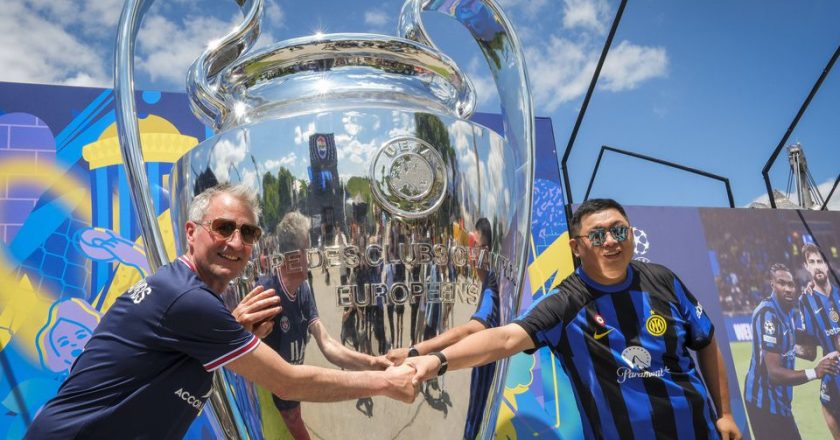 Onde é fabricado e quanto pesa o troféu da Liga dos Campeões?