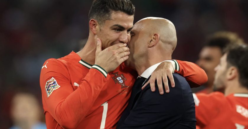 O que disse Cristiano Ronaldo a Roberto Martinez após a conquista da Liga das Nações (VÍDEO)