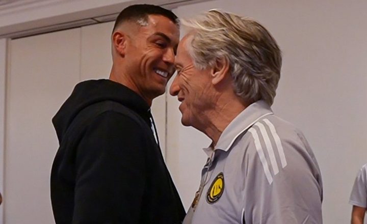 Gesto de Cristiano Ronaldo com Jorge Jesus dá que falar (VÍDEO)