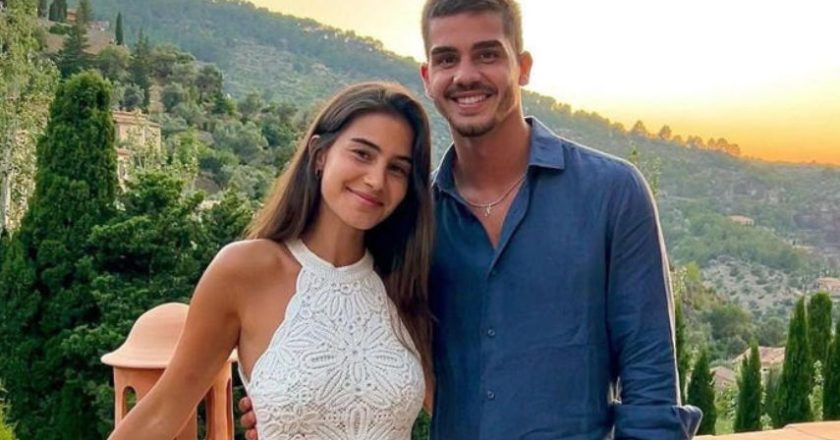 Mulher de André Silva diz que jogador do Leipzig tem sido confundido com irmão de Diogo Jota