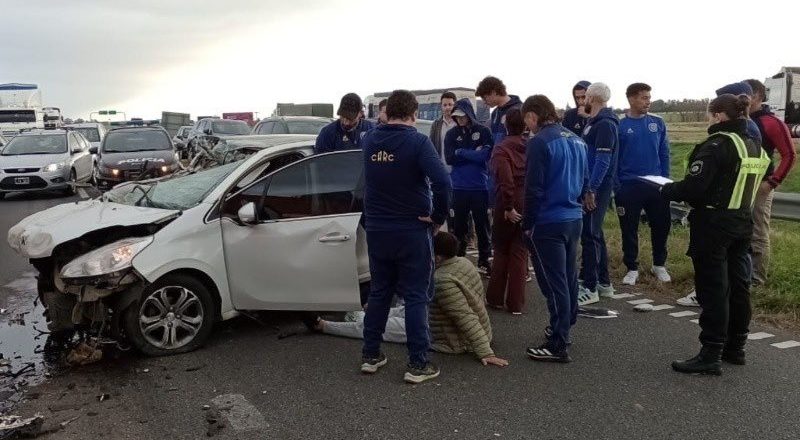 (VÍDEO) Di Maria socorreu um colega que teve um grave acidente de viação