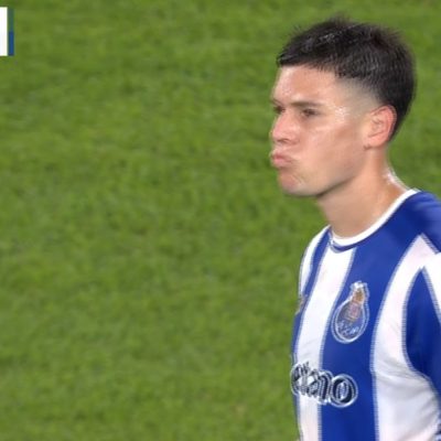 Sporting CP reduz com autogolo de Nehuén Pérez (VÍDEO DO GOLO)