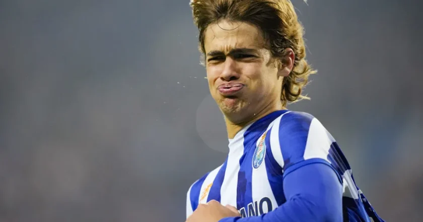 Antigo candidato às eleições do Benfica pede a Rui Costa a contratação de Rodrigo Mora