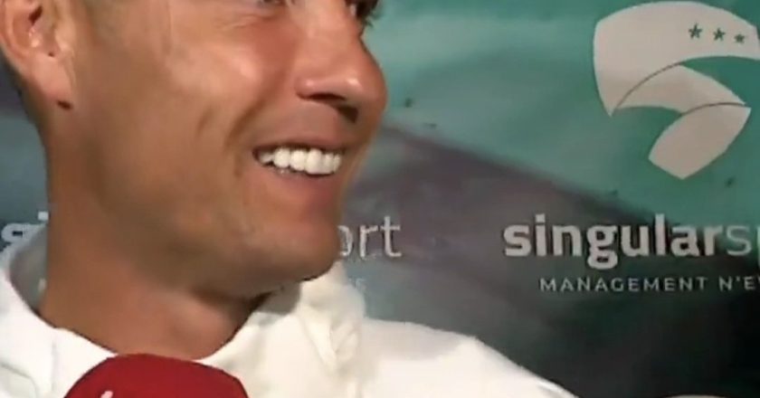 Declarações de Cristiano Ronaldo tornaram-se virais em dia de entrega do prémio Bola de Ouro