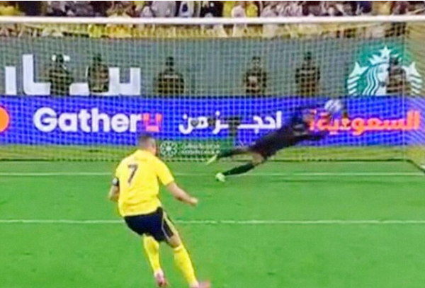 Ronaldo voltou a falar um penalti, o 2º seguido e .. um minuto depois marca GOLAÇO ao ângulo (VÍDEO)