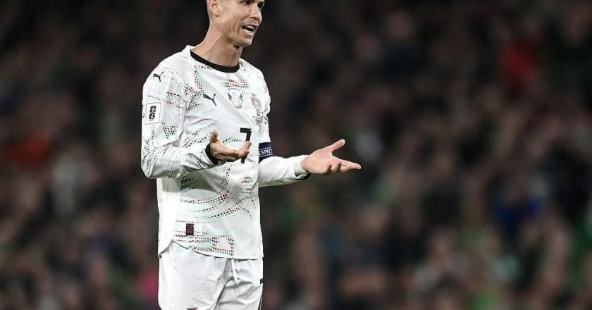 O lance que ditou a 1ª expulsão de Cristiano Ronaldo ao serviço da Seleção Nacional